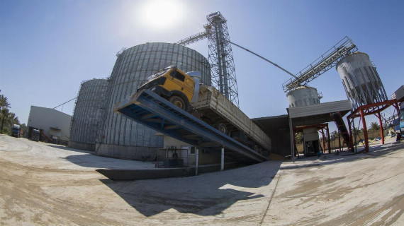 معمل الواحة لإنتاج أعلاف الدواجن